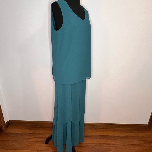 Florentine Soirée Flowing Teal Skirt Set - Picture 5 of 11